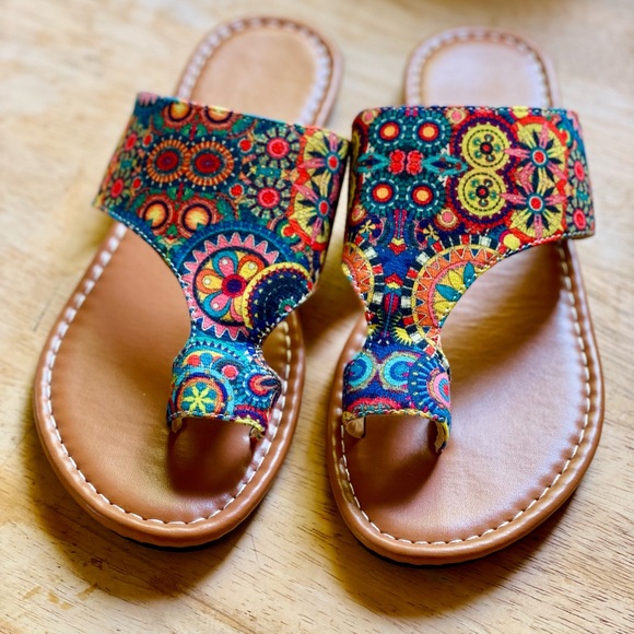 Colourful Leather Vacation Sandals! - Picture 2 of 10